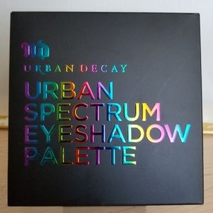Urban Decay Urban Spectrum Eyeshadow Palette